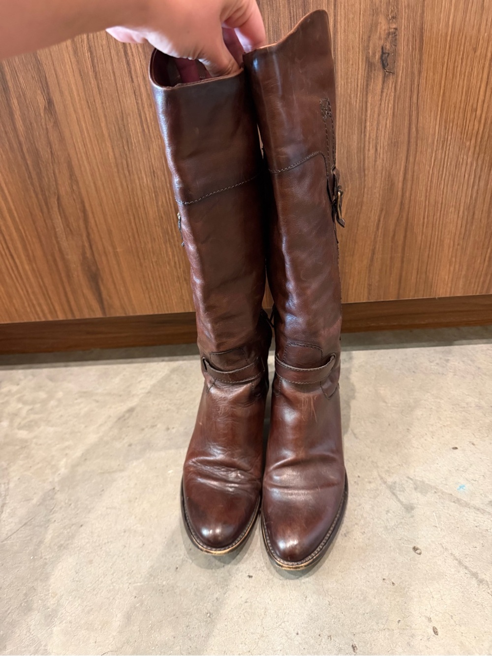 Ariat women’s boots - Picture 2 of 8